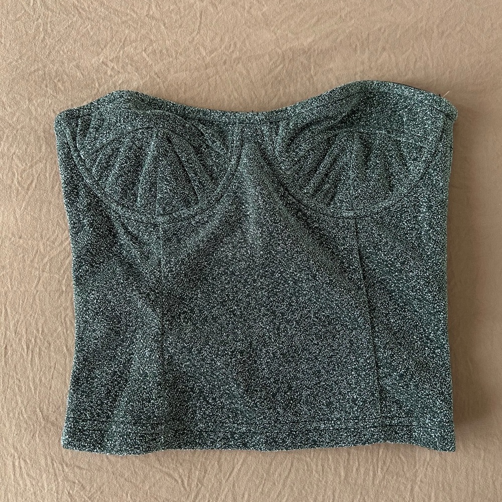PrettyLittleThing grey sparkly strapless crop top
